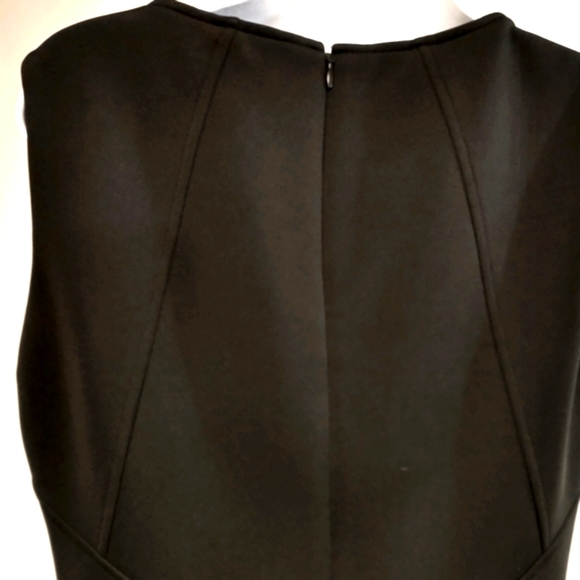 Ivanka Trump Classic Black Dress Fit & Flare Gold Chain Detail Size 12 - Picture 9 of 11